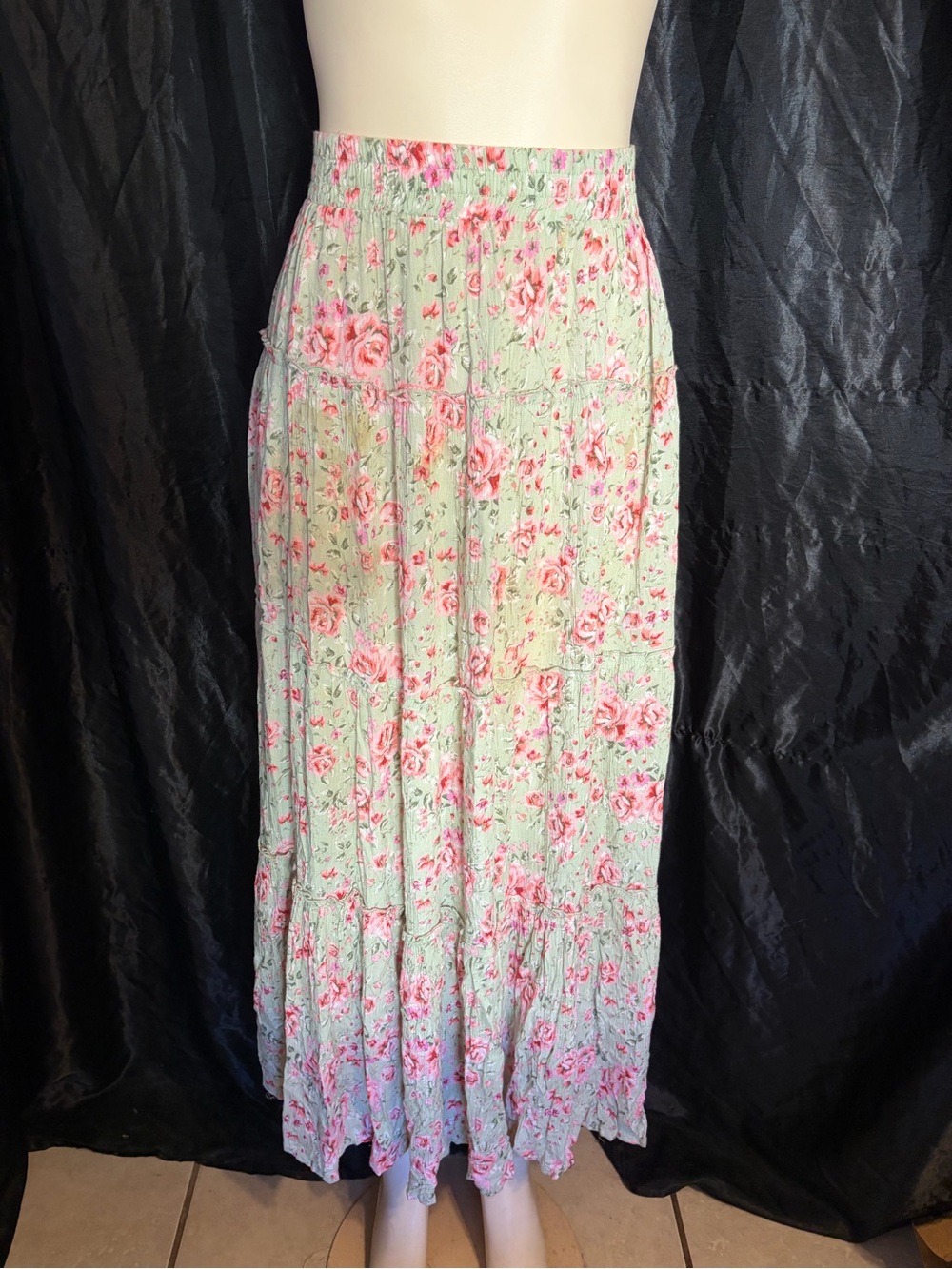 Hot Kiss Mint Maxi Skirt with Pink Rose Print
